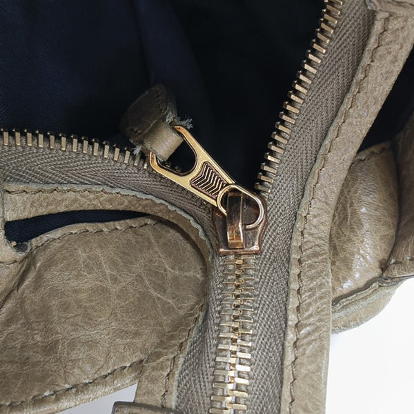 Classic City Medium Lambskin Brown