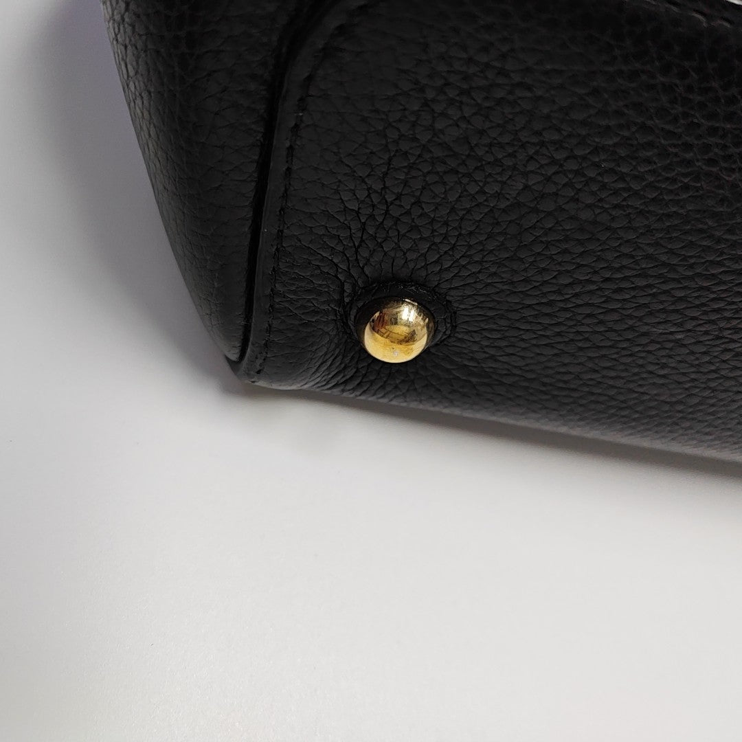 Bar Calfskin Black
