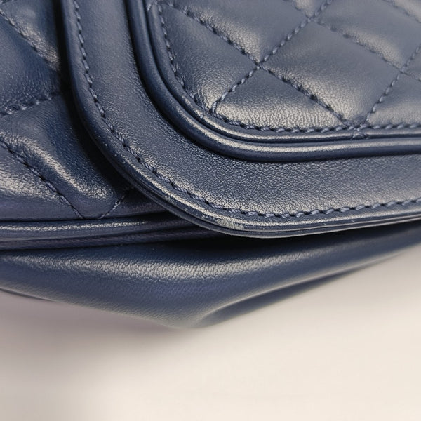 PAGODE Quilted Lambskin Blue