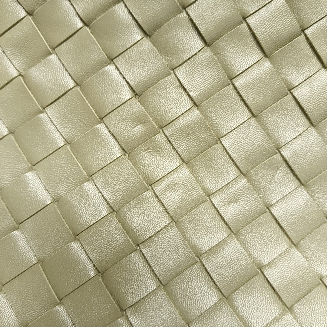 Hop Large Calfskin Green