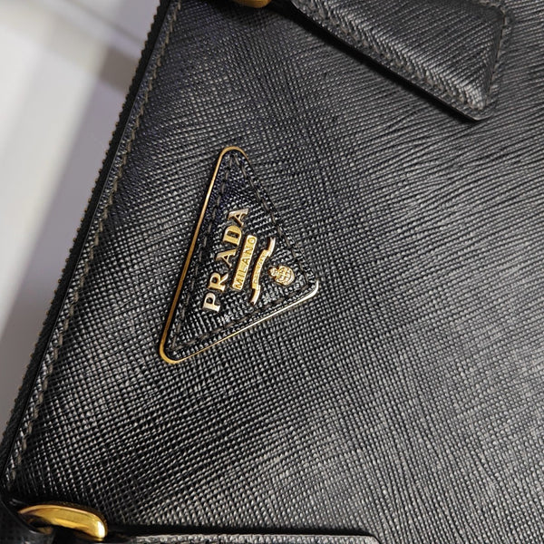 Galleria Large Saffiano Calfskin Black