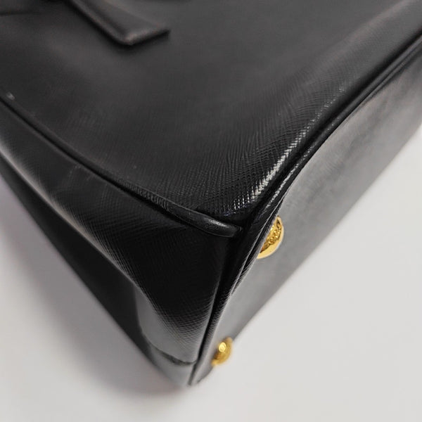 Galleria Large Saffiano Calfskin Black