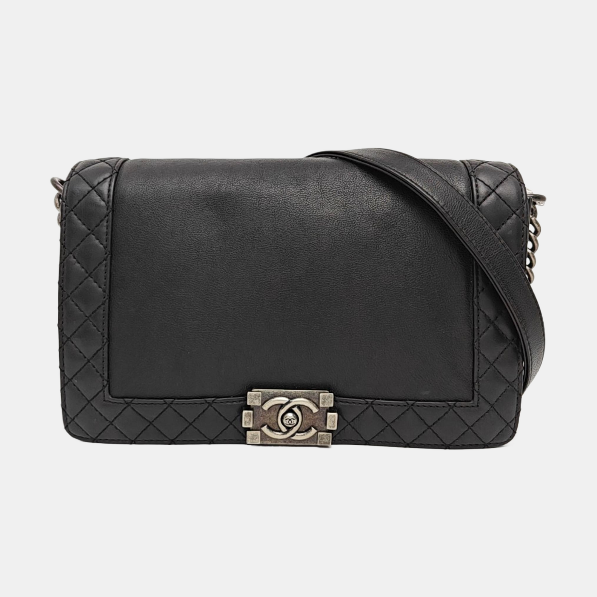 BOY CHANEL Large Quilted Calfskin Black
