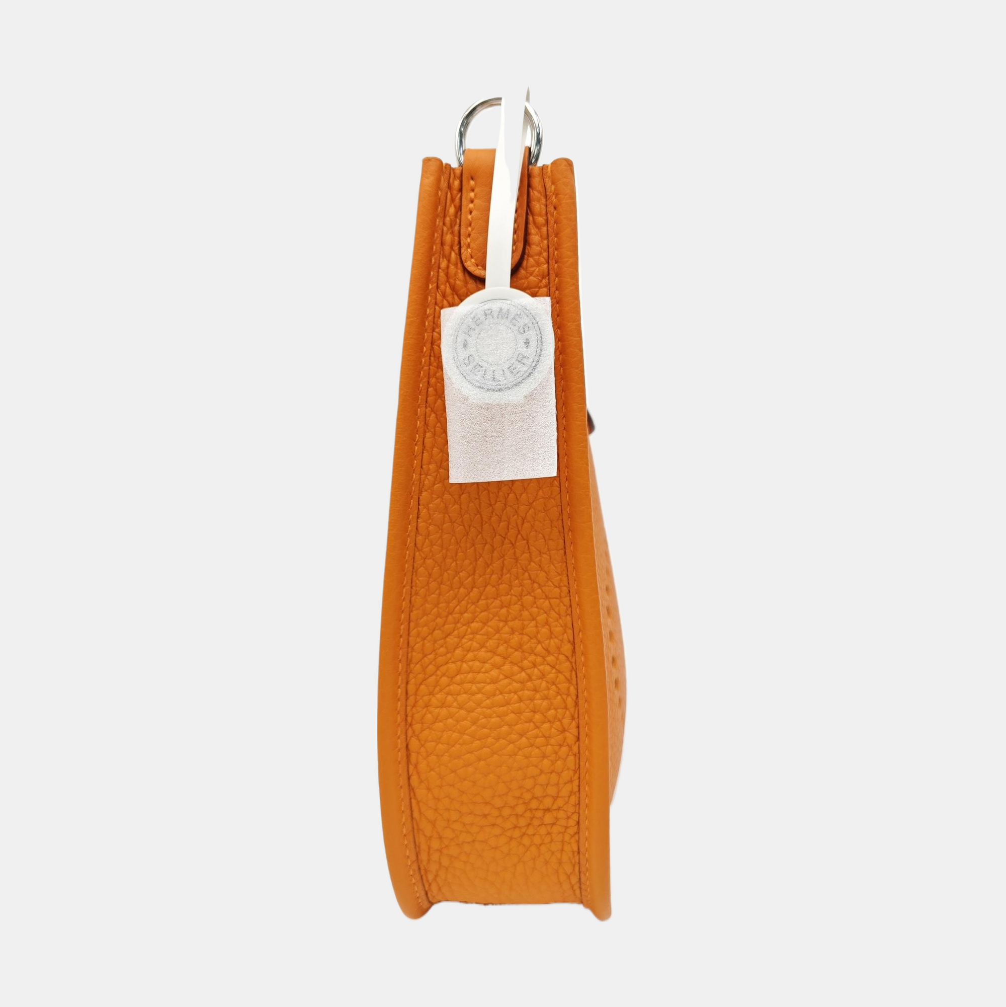Evelyne 16 Clemence Orange