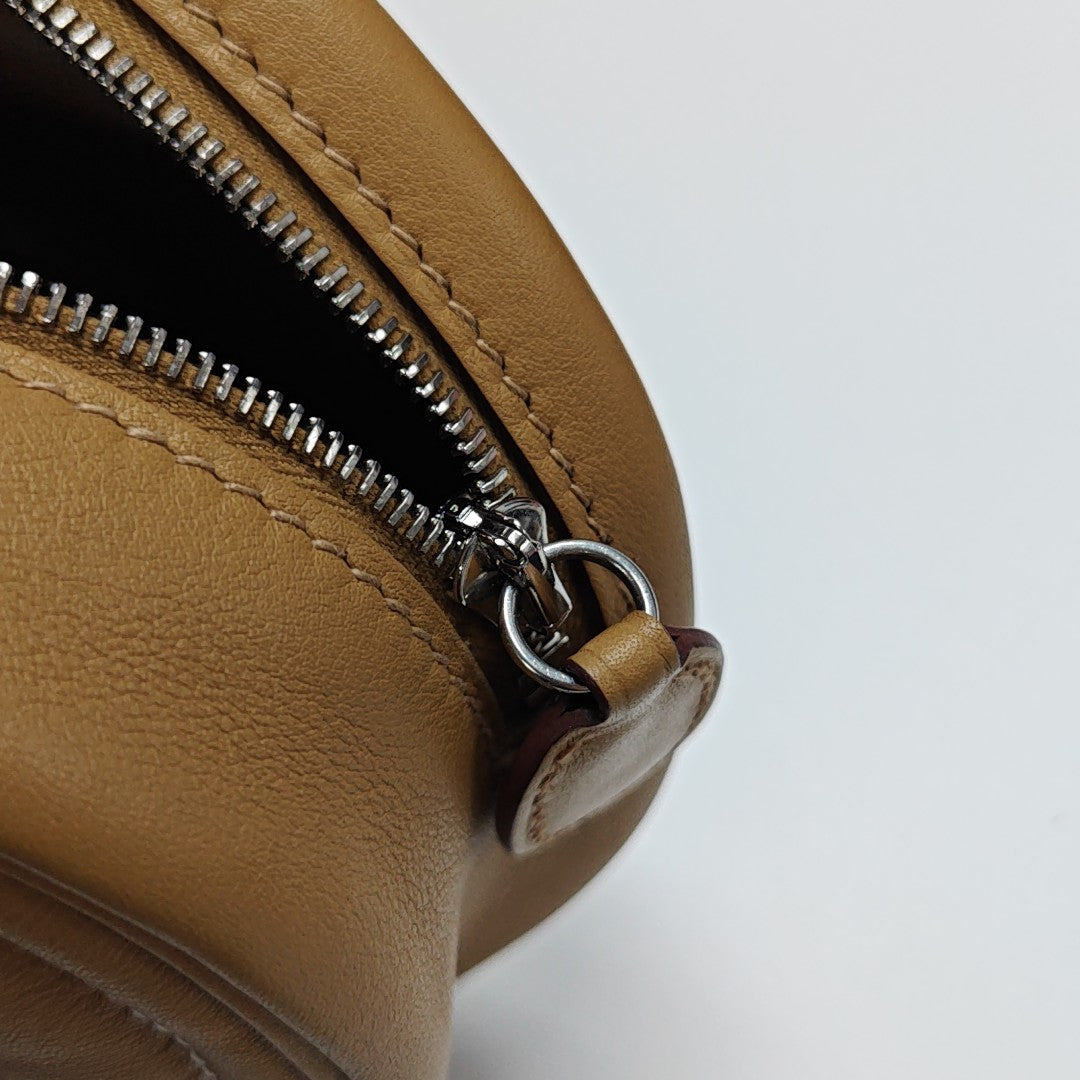 In-The-Loop Swift Brown