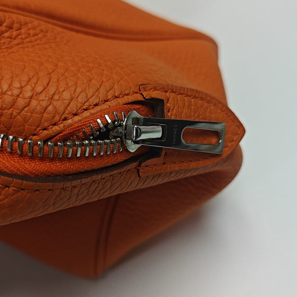 Victoria 35 Clemence Orange