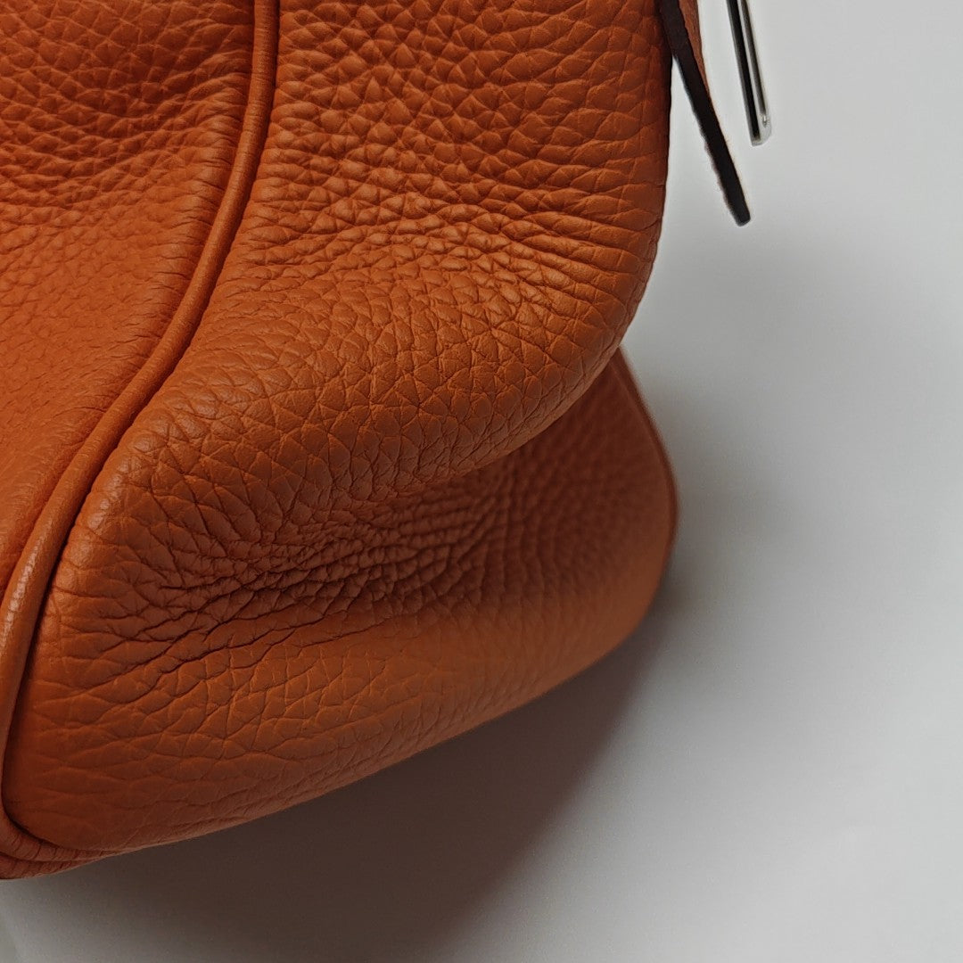 Victoria 35 Clemence Orange