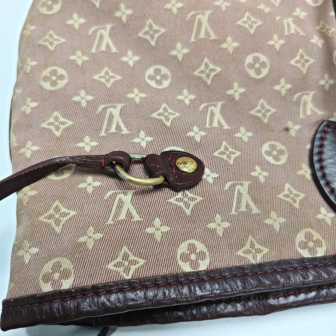 Authenticated pre-owned  Neverfull MM Monogram Canvas Beige - Top Handle Bag at Looply