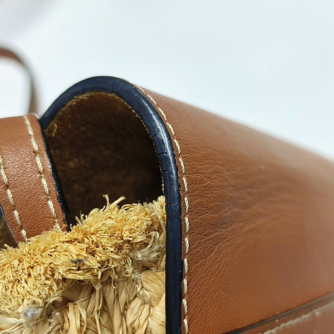 Authenticated pre-owned  Gate Calfskin Brown - Crossbody Bag at Looply
