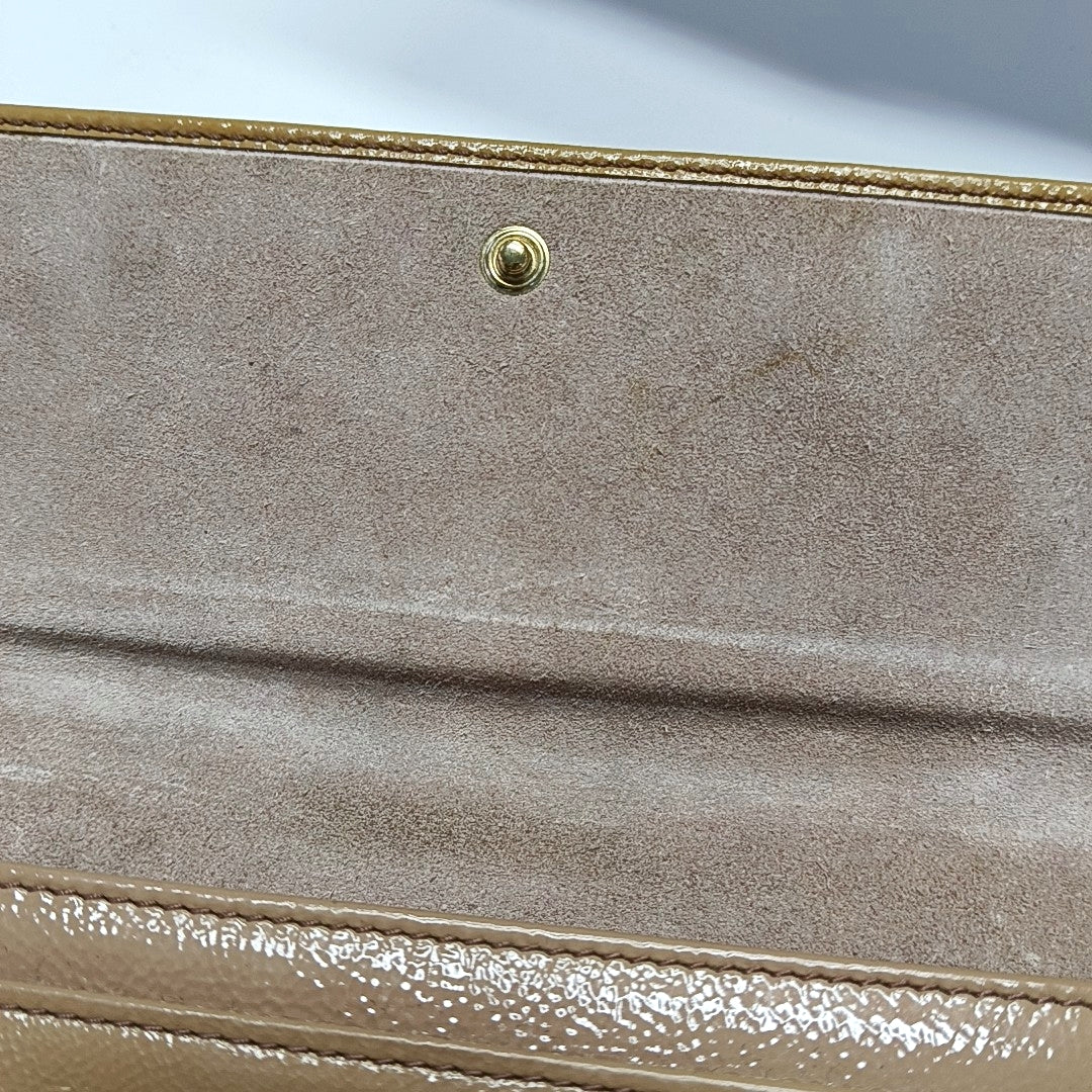 Authenticated pre-owned  Soho Calfskin Beige Wallet - Wallet at Looply