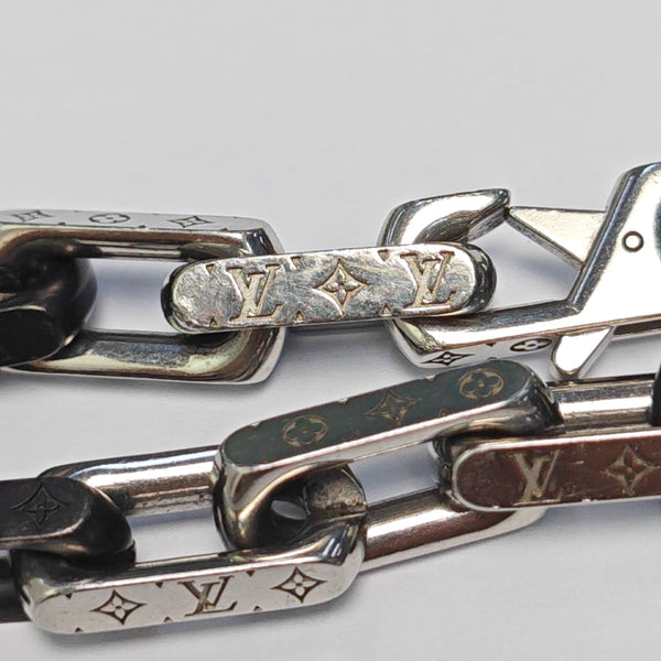 Authenticated pre-owned  Monogram Chain Silver-tone Metal Bracelet - Bracelet at Looply