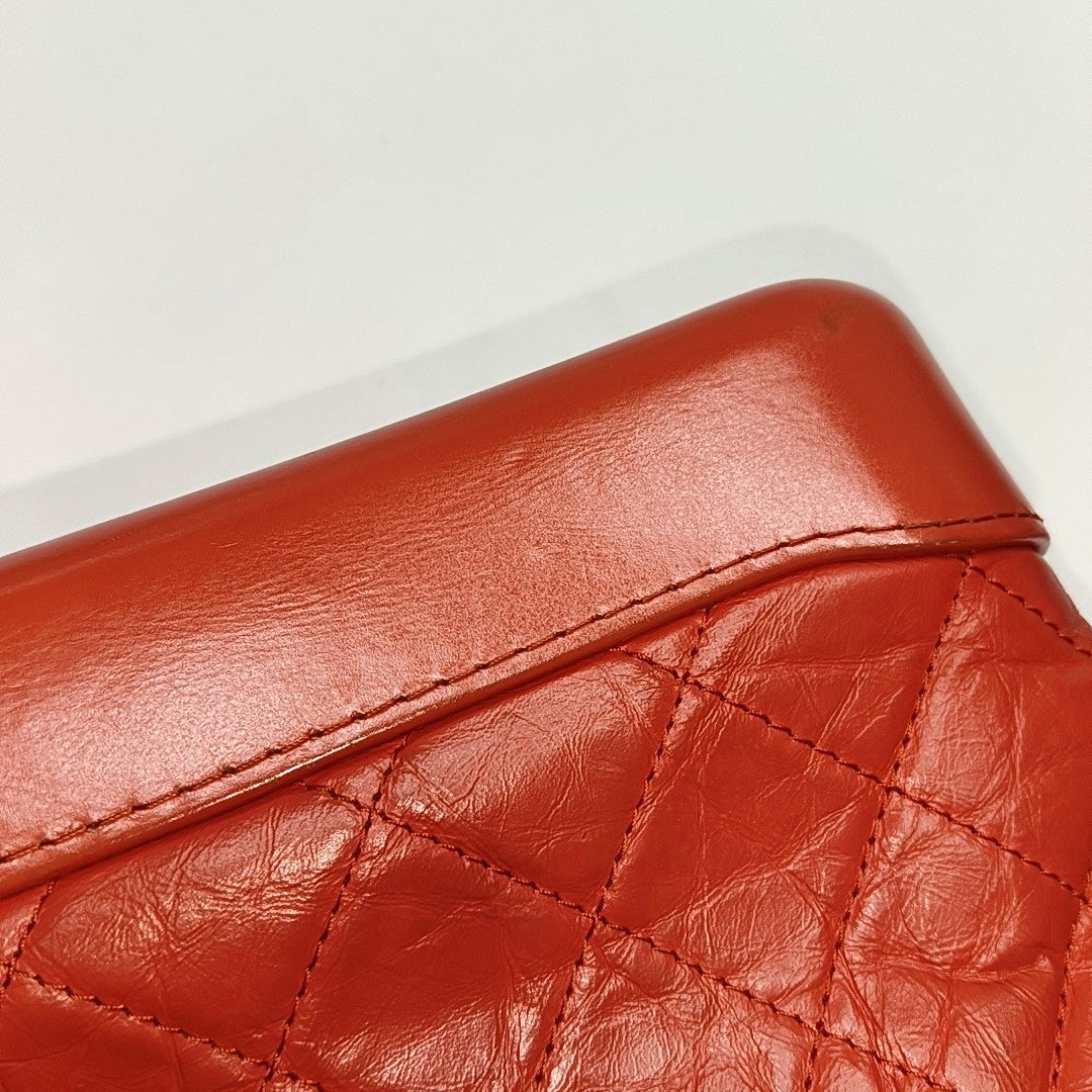 Authenticated pre-owned  Gabrielle Small Quilted Calfskin Red - Shoulder Bag at Looply