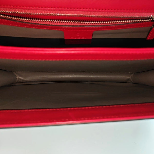 Authenticated pre-owned  Interlocking G Large Calfskin Pink - Shoulder Bag at Looply