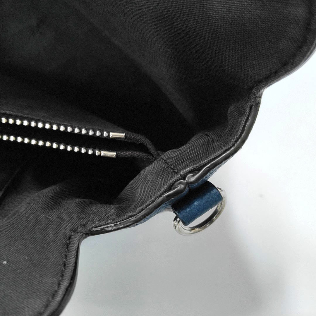 Authenticated pre-owned  By The Way Calfskin Blue - Handbags at Looply