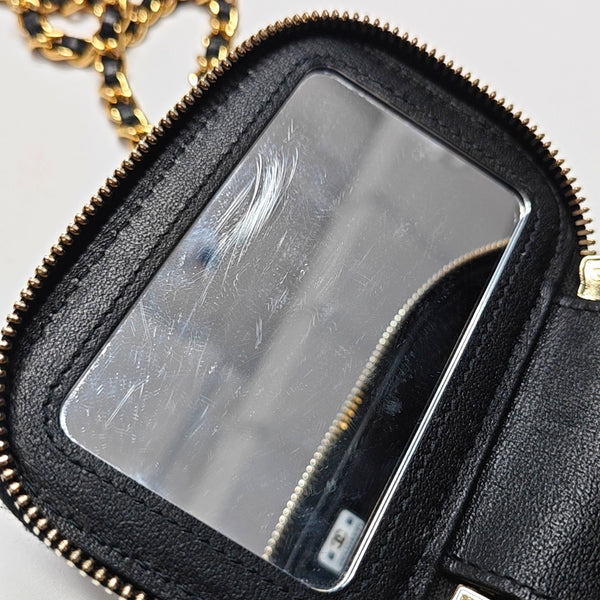 Authenticated pre-owned  Vanity Case Small Quilted Lambskin Black - Shoulder Bag at Looply