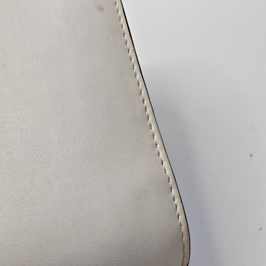 Calfskin White