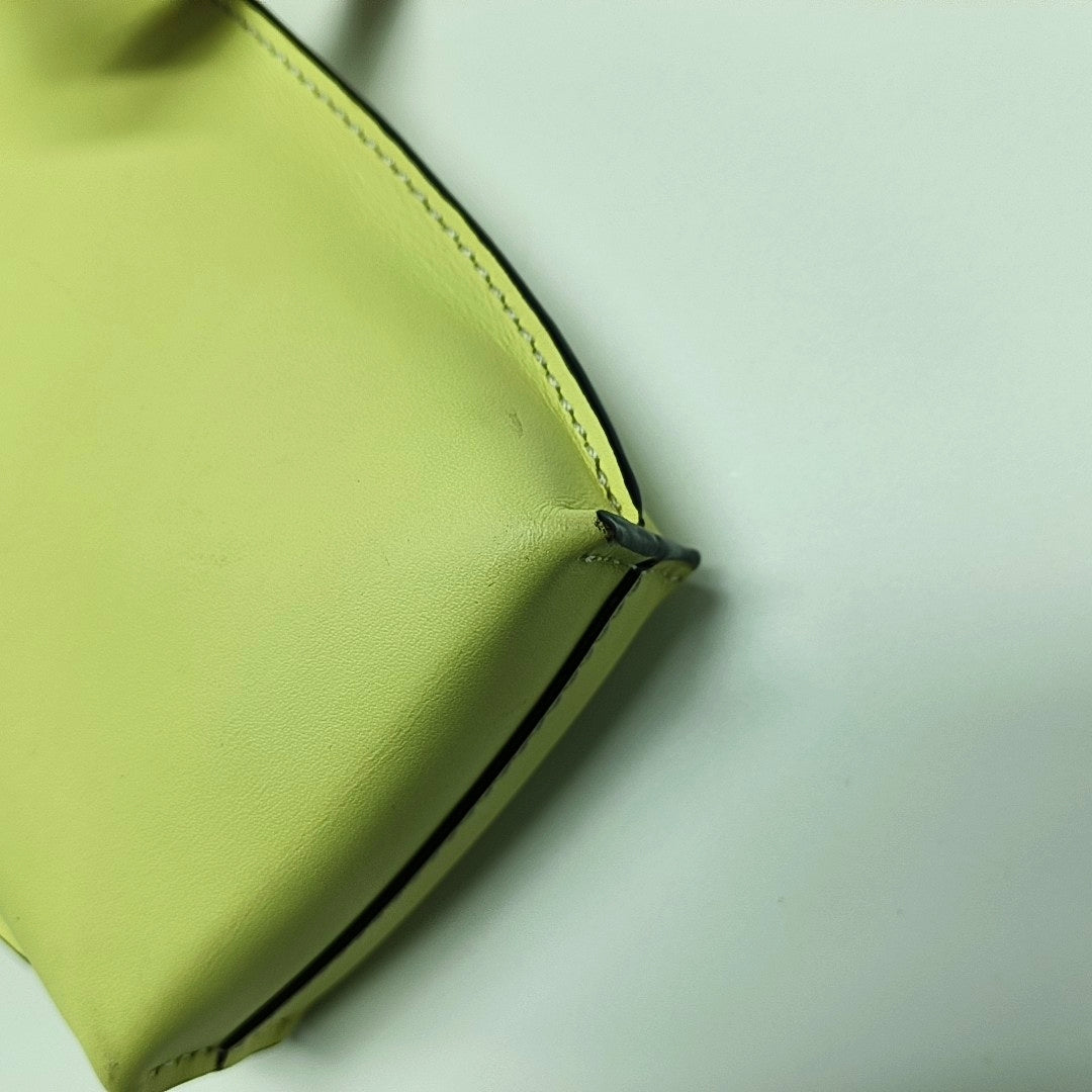 Authenticated pre-owned  Gate Calfskin Yellow - Shoulder Bag at Looply