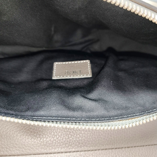 Authenticated pre-owned  Saddle Medium Calfskin Gray - Handbags at Looply