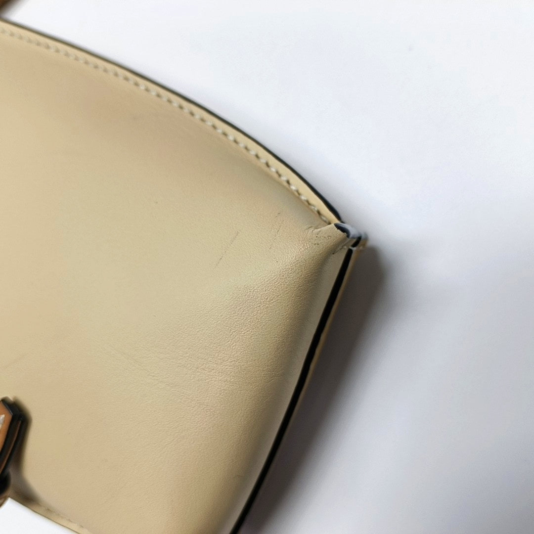 Authenticated pre-owned  Gate Calfskin Beige - Shoulder Bag at Looply