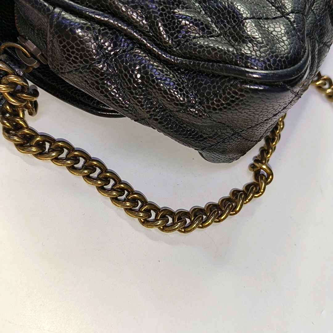 Authenticated pre-owned  Classic Flap Medium Quilted Calfskin Black - Crossbody Bag at Looply