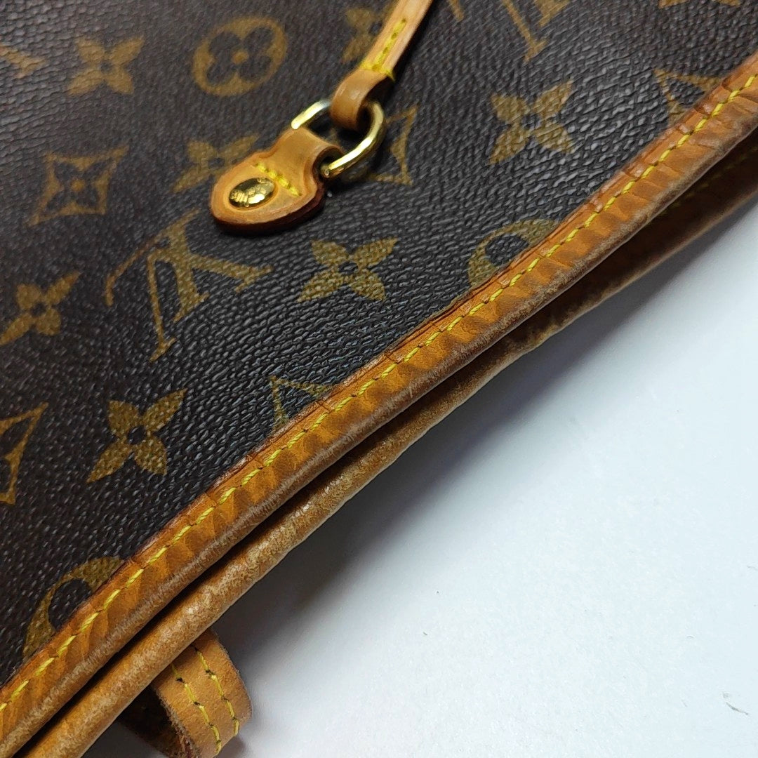 Authenticated pre-owned  Neverfull GM Monogram Coated Canvas Brown - Shoulder Bag at Looply
