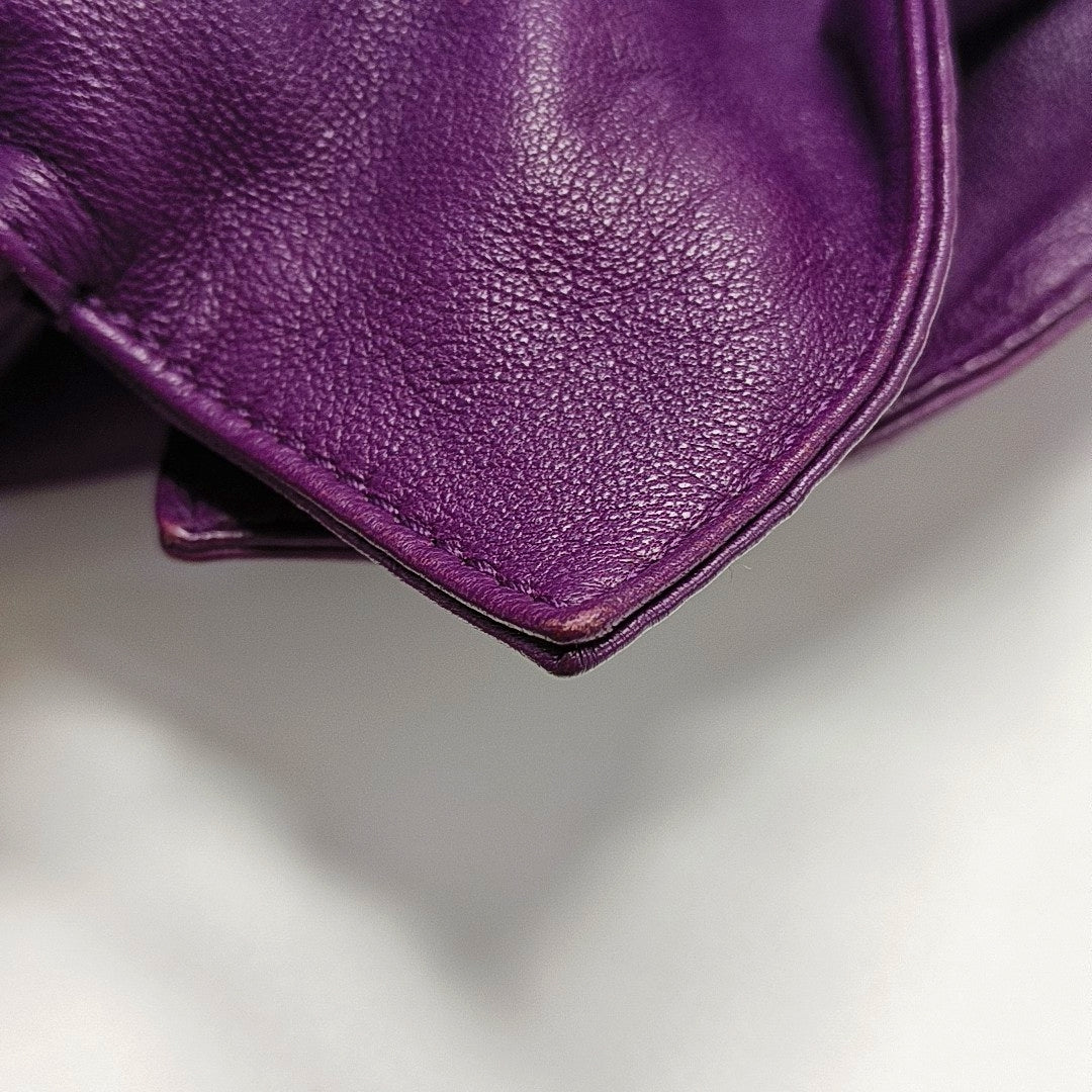 Authenticated pre-owned  Flamenco Lambskin Purple - Crossbody Bag at Looply