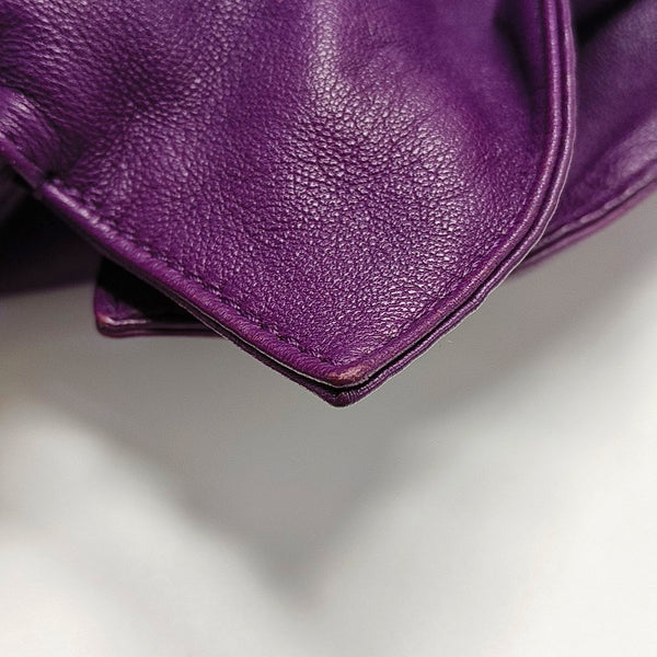 Authenticated pre-owned  Flamenco Lambskin Purple - Crossbody Bag at Looply