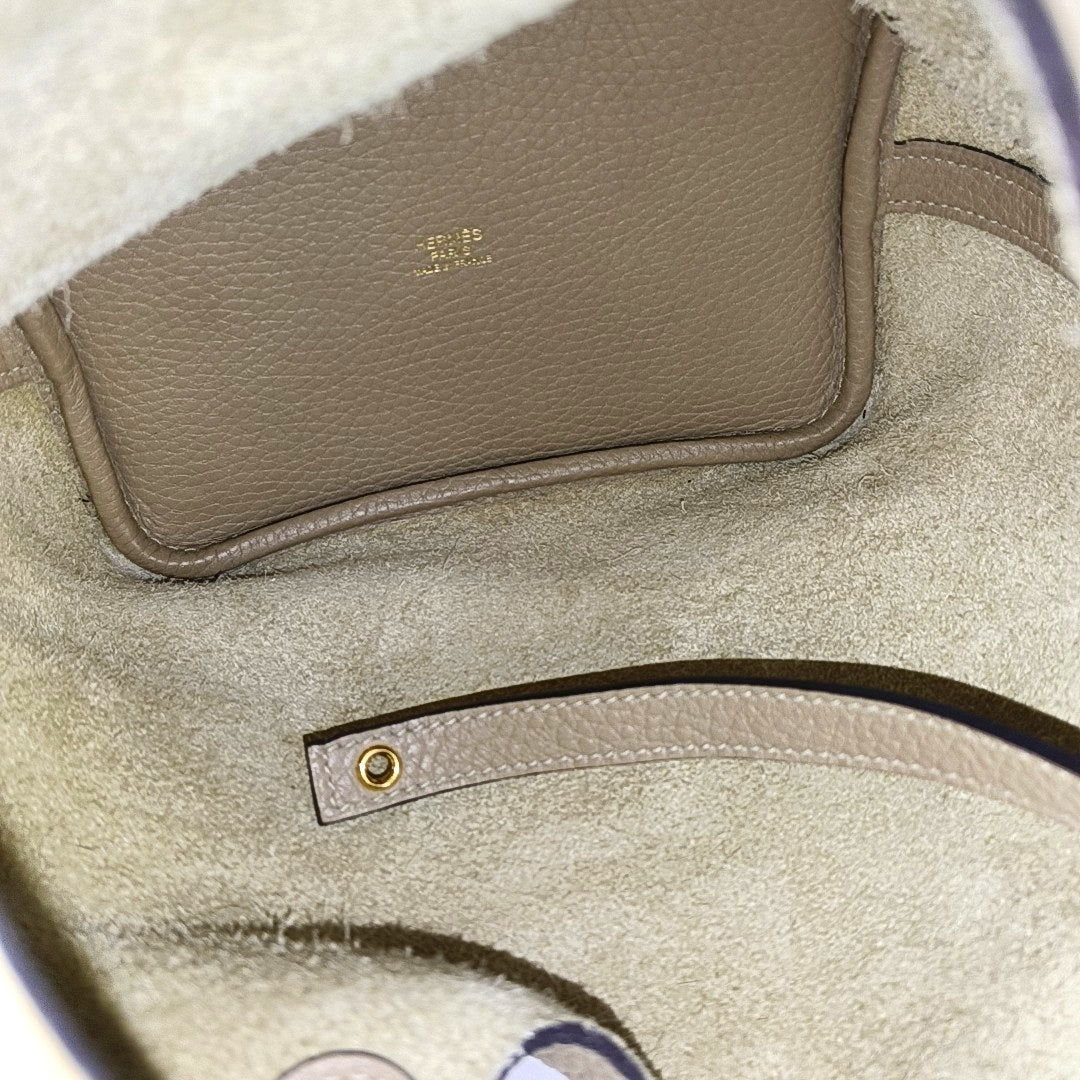 Authenticated pre-owned  Picotin Lock 18 Clemence Gray - Top Handle Bag at Looply