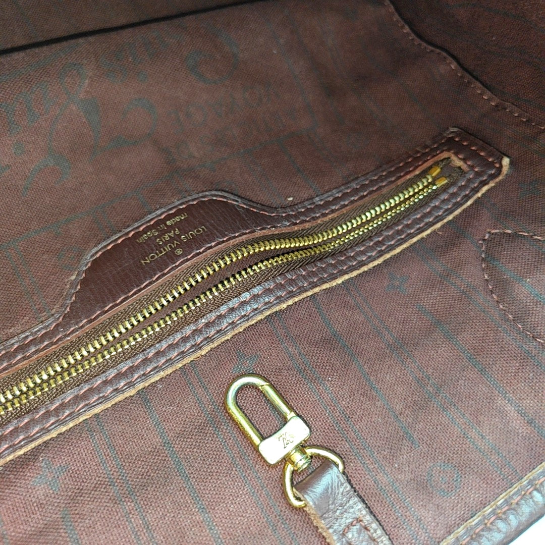 Authenticated pre-owned  Neverfull MM Monogram Canvas Beige - Top Handle Bag at Looply