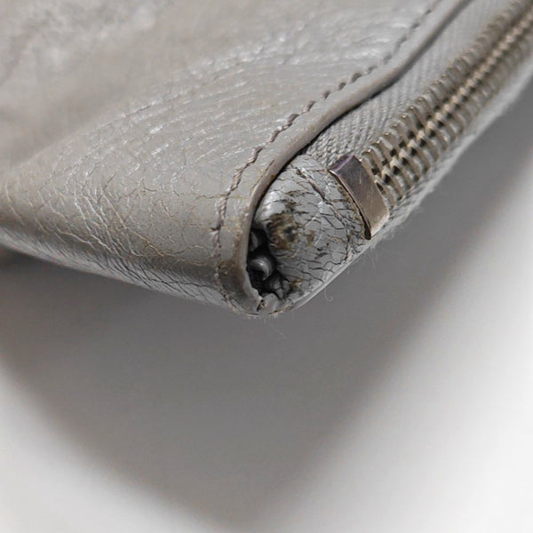 Authenticated pre-owned  Classic Metallic Edge City Lambskin Gray - Clutch at Looply