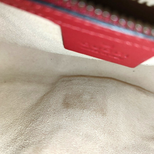 Authenticated pre-owned  GG Marmont Medium Calfskin Red - Shoulder Bag at Looply