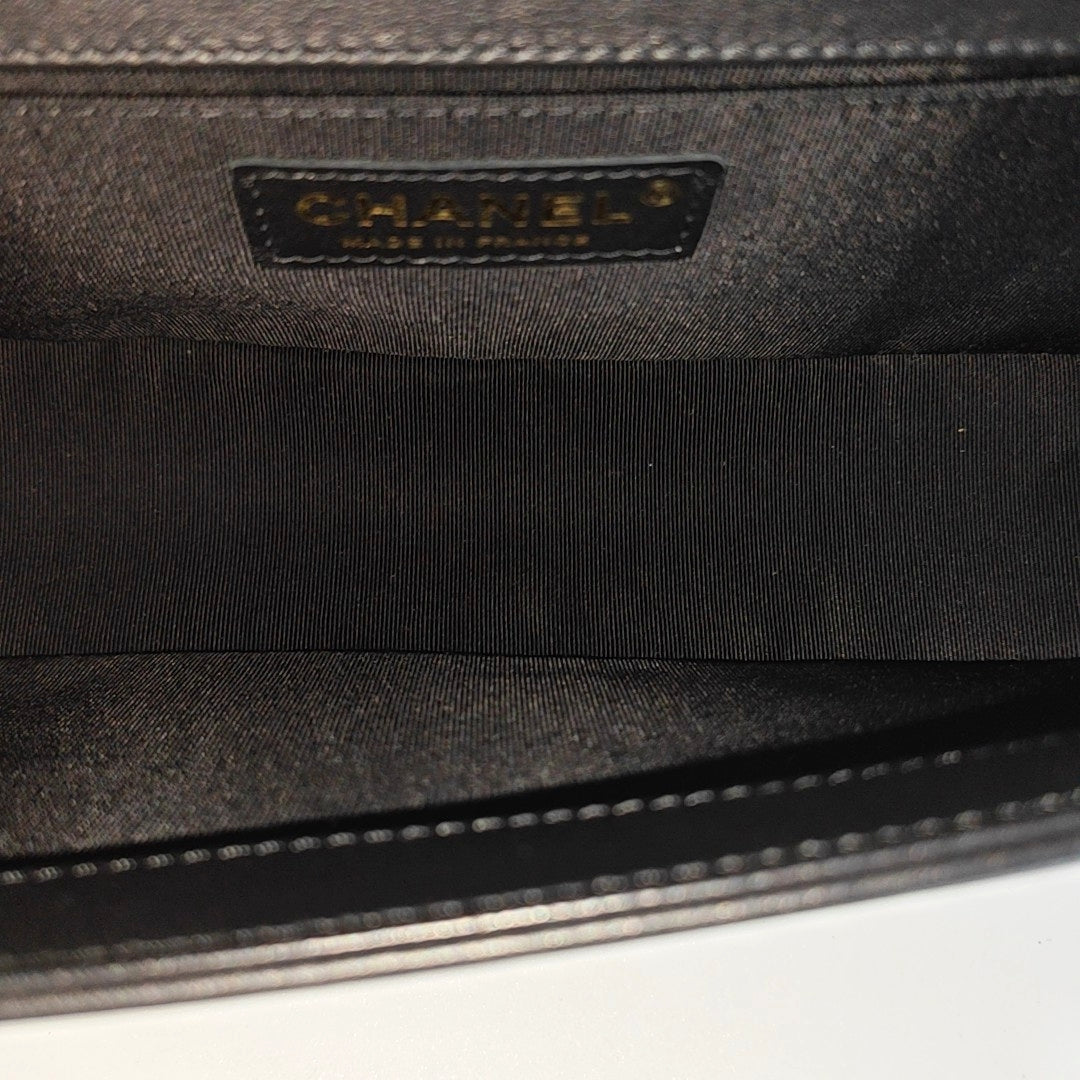 BOY CHANEL Medium Quilted Calfskin Black