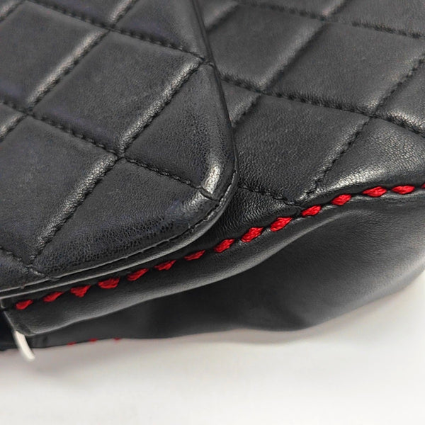 Authenticated pre-owned  Classic Flap Quilted Lambskin Black - Shoulder Bag at Looply