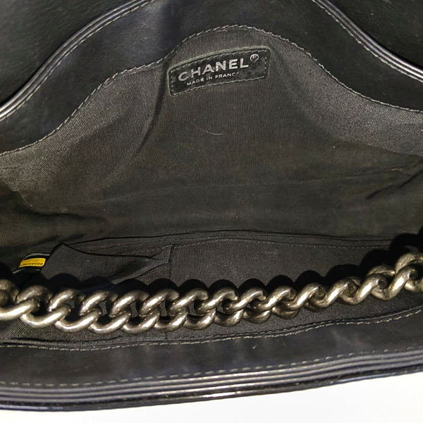 Authenticated pre-owned  Boy Chanel Large Quilted Patent Leather Black - Handbags at Looply
