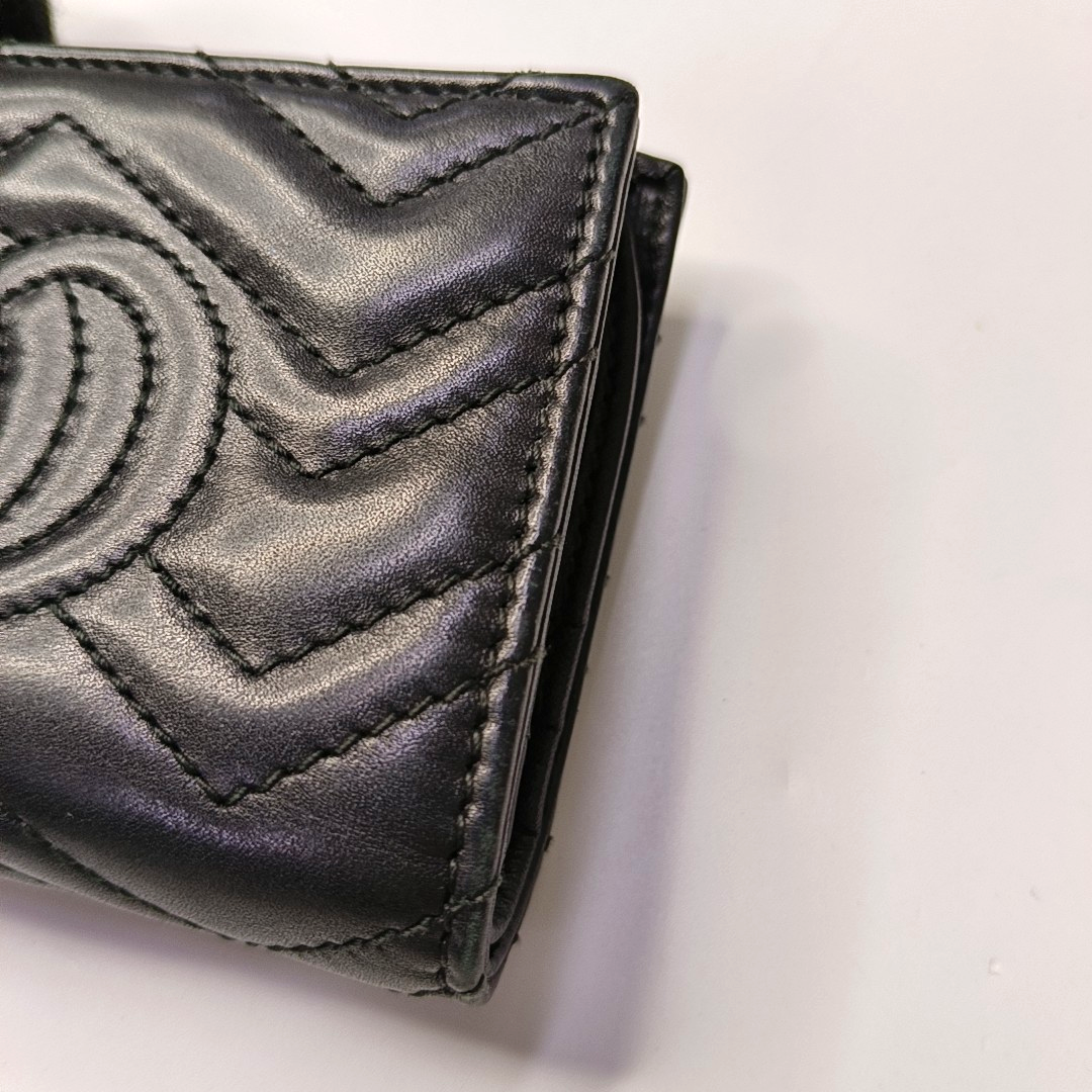 Authenticated pre-owned  GG Marmont Calfskin Black Wallet - Wallet at Looply