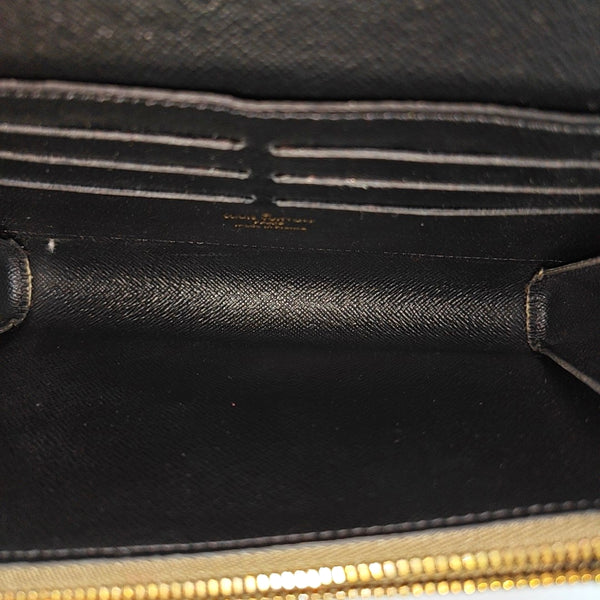 Authenticated pre-owned  Twist Monogram Coated Canvas Brown - Shoulder Bag at Looply