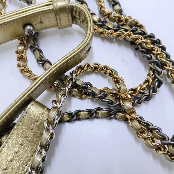 Authenticated pre-owned  Gabrielle Small Quilted Calfskin Gold - Crossbody Bag at Looply