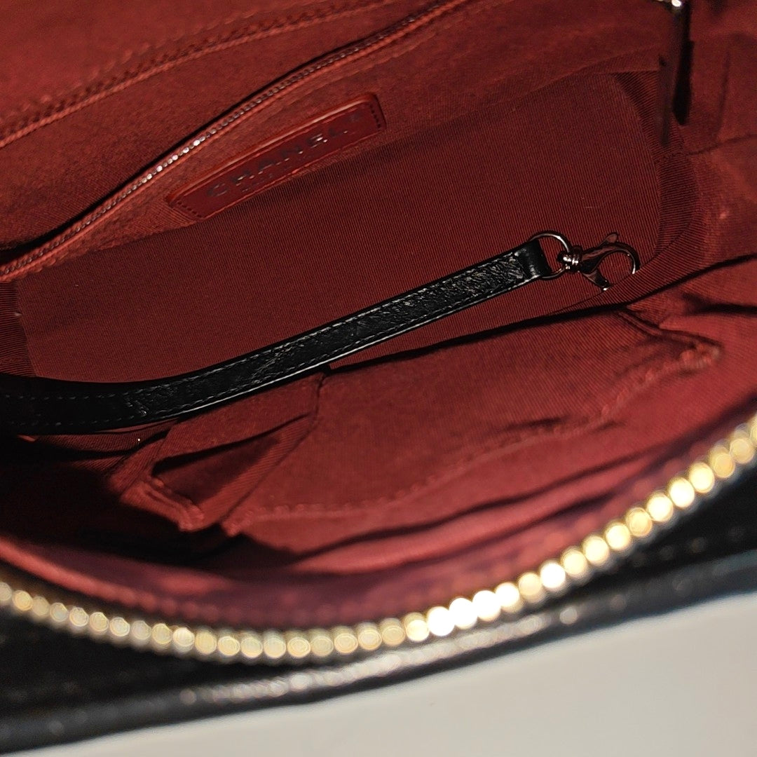 Authenticated pre-owned  Gabrielle Small Quilted Wool Black - Crossbody Bag at Looply