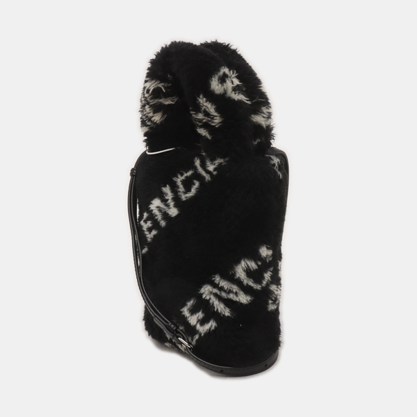 Authenticated pre-owned  Everyday Fur Black - Handbags at Looply