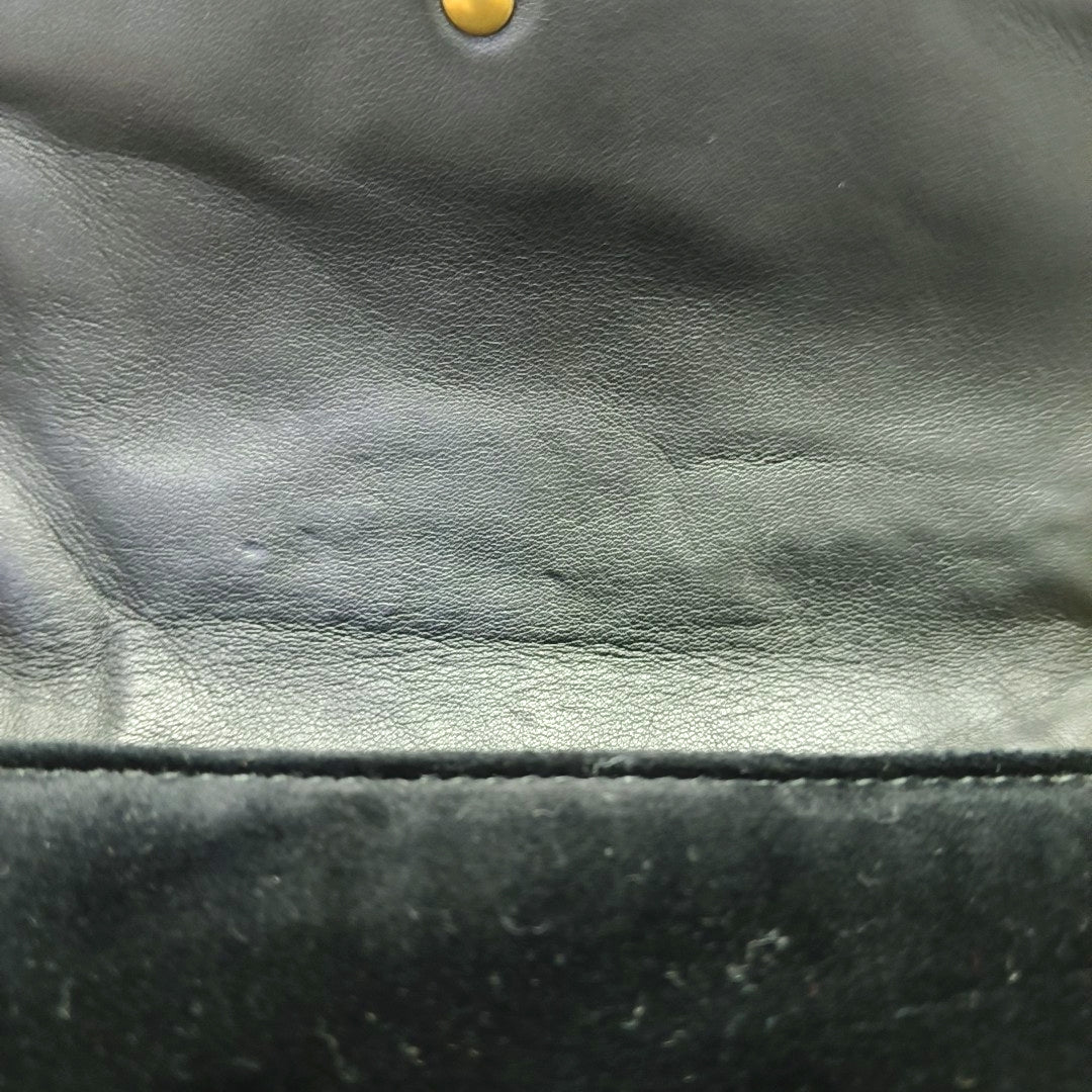 Authenticated pre-owned  GG Marmont Medium Velvet Black - Shoulder Bag at Looply