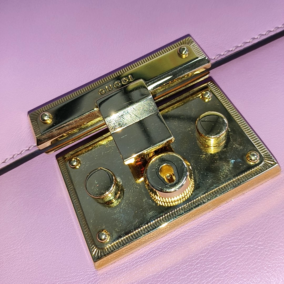 Authenticated pre-owned  Padlock Small Calfskin Pink - Crossbody Bag at Looply