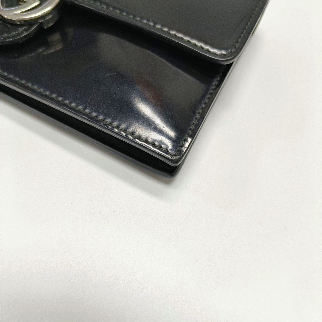 Authenticated pre-owned  Interlocking G Calfskin Black - Shoulder Bag at Looply