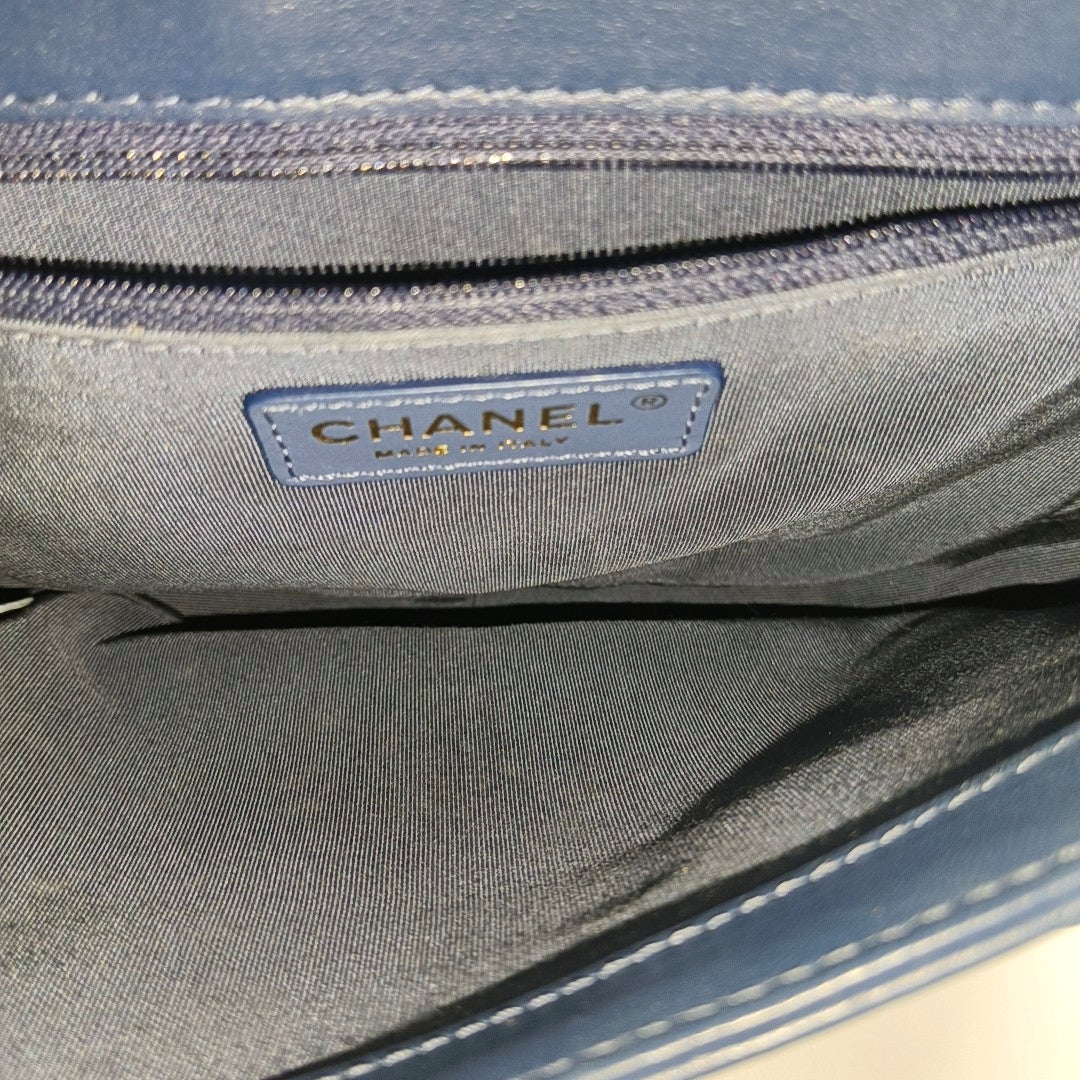 PAGODE Quilted Lambskin Blue