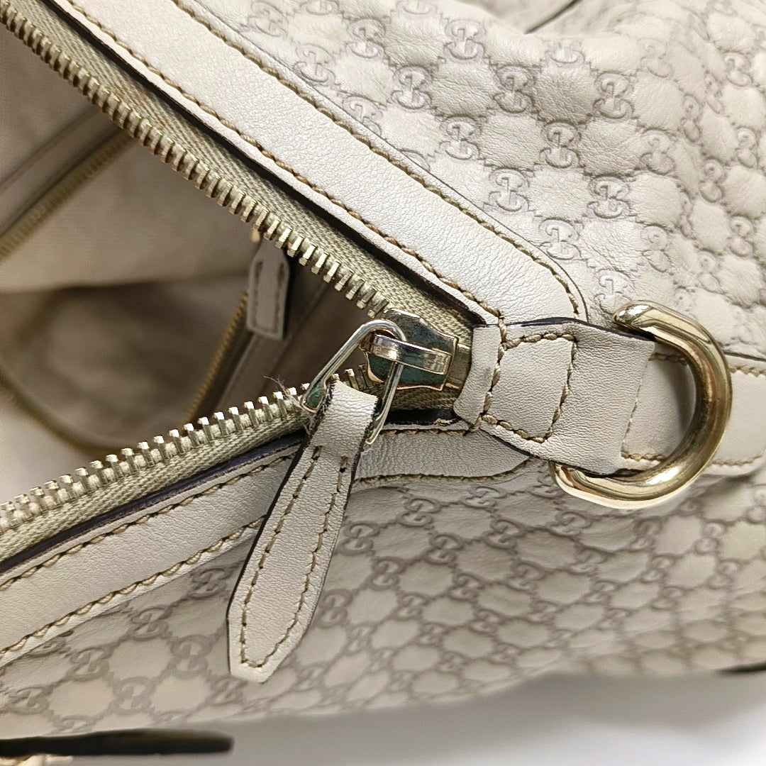 Authenticated pre-owned  Microguccissima Calfskin White - Shoulder Bag at Looply