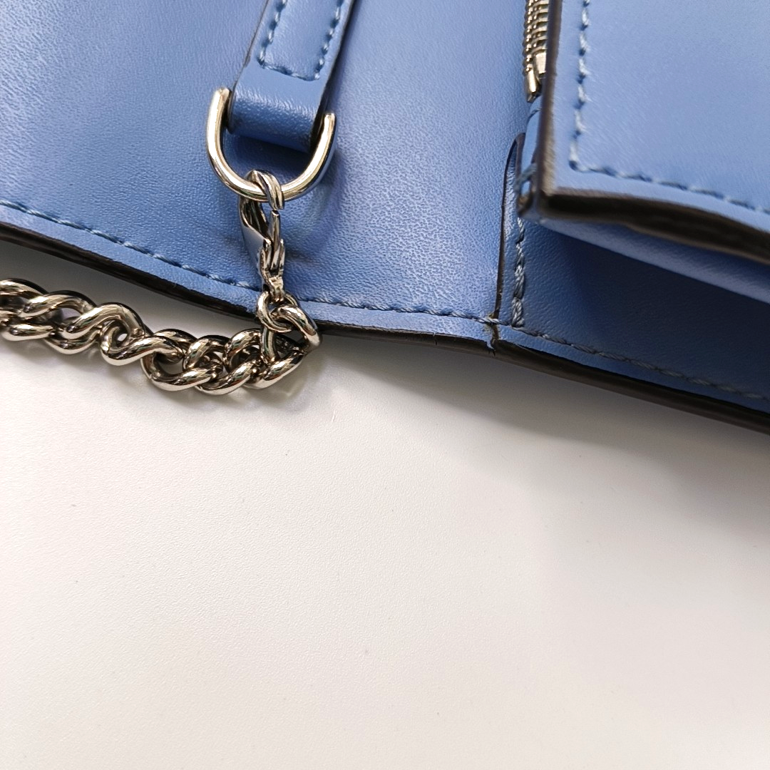 Authenticated pre-owned  Kan I F Calfskin Blue - Shoulder Bag at Looply
