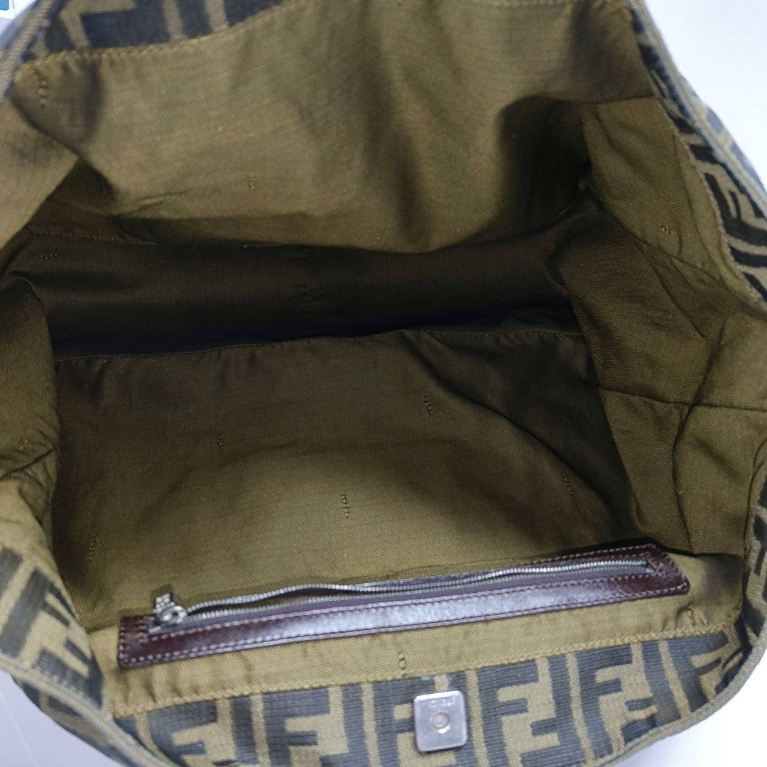 Authenticated pre-owned  Ff Tote Canvas Brown - Top Handle Bag at Looply