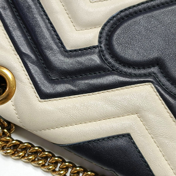 Authenticated pre-owned  GG Marmont Medium Calfskin Multicolor - Crossbody Bag at Looply