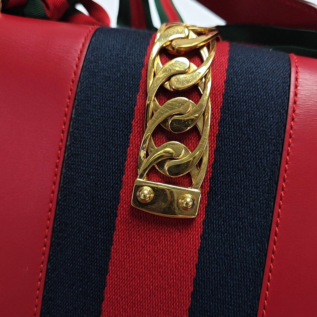 Authenticated pre-owned  Sylvie Small Calfskin Red - Shoulder Bag at Looply