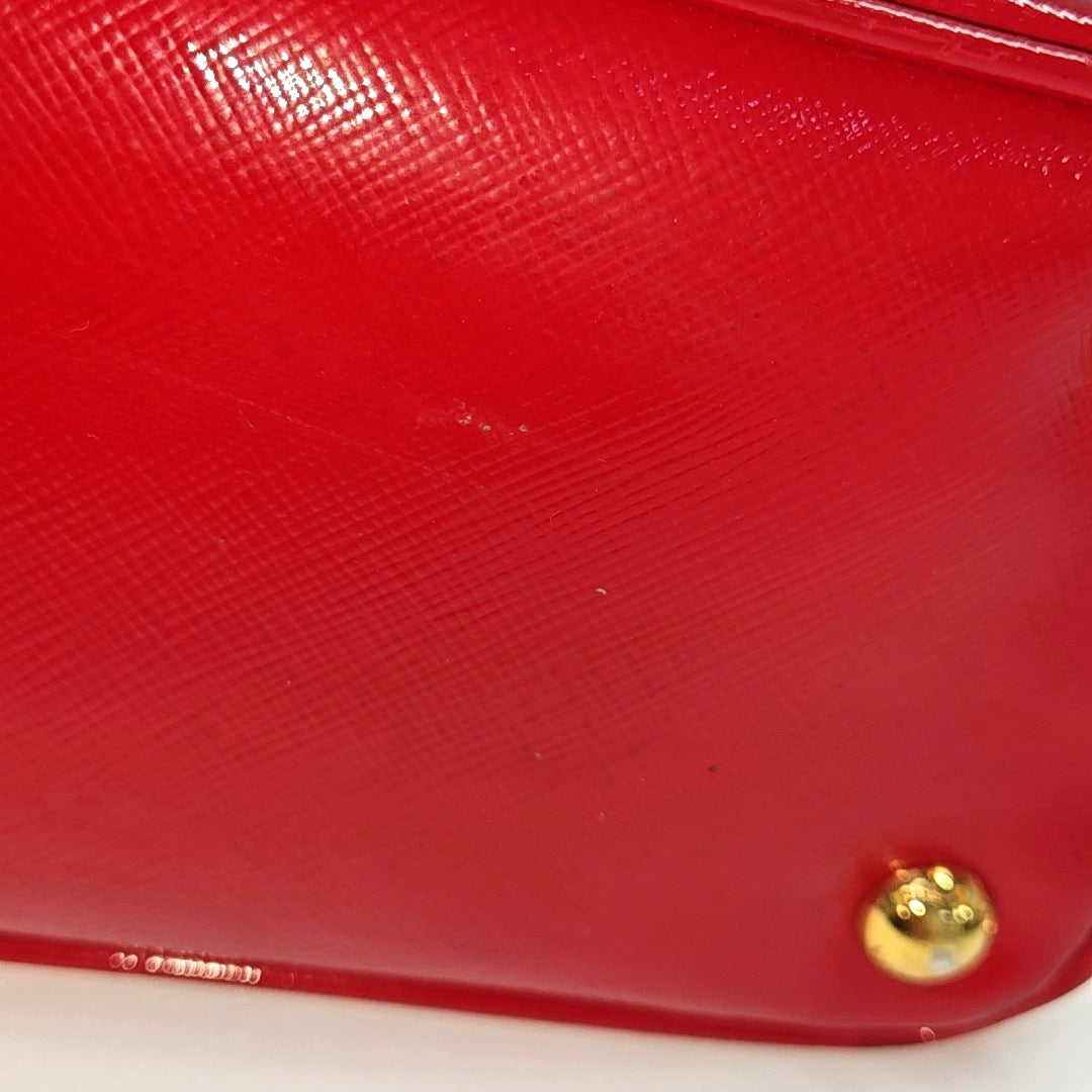Authenticated pre-owned  Galleria Small Calfskin Pink - Shoulder Bag at Looply