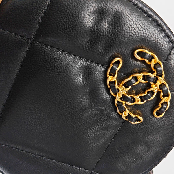 Authenticated pre-owned  Chanel 19 Lambskin Black - Shoulder Bag at Looply